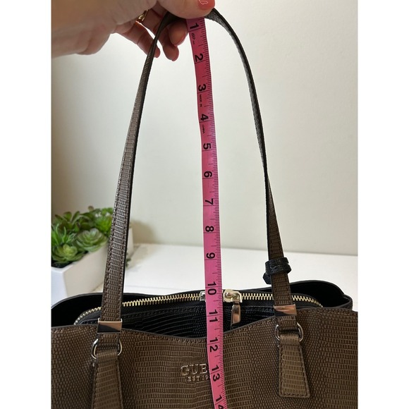 GUESS‎ Satchel Purse Brown Lizard Embossed Faux Leather Top Handle Bag - Picture 16 of 16